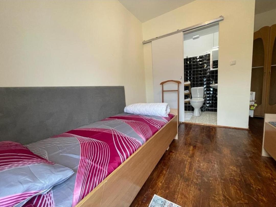Osteria Mediterranean Freirachdorf Экстерьер фото